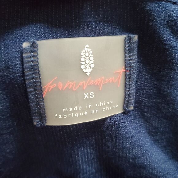 Free People Movement Set XS Blue Long Sleeve Crop Pant Surfside - Picture 4 of 11